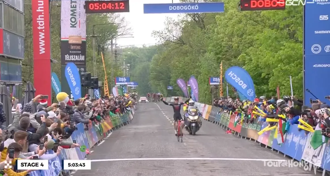 Voisard verrast met ritzege in Hongarije: De Buyst en Lampaert stranden in zicht van de haven, Nys tweede