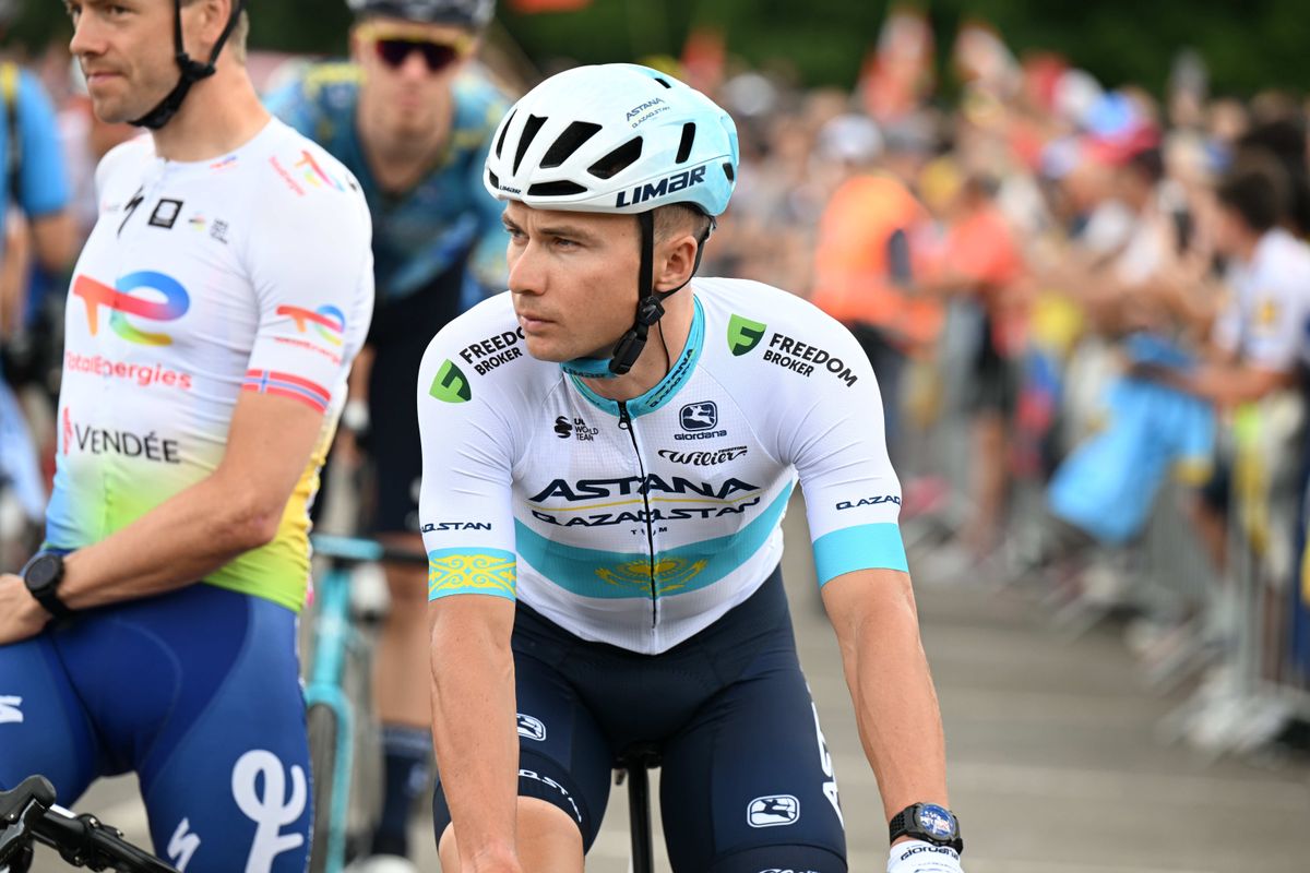 Astana vangt Giro d'Italia aan met achttal vrijbuiters: Cavendish en Bol zoals verwacht niet aanwezig