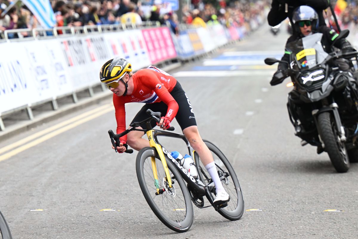 Visma | Lease a Bike heeft er weer eentje hoor! Nordhagen (19) oppermachtig op La Planche des Belles Filles