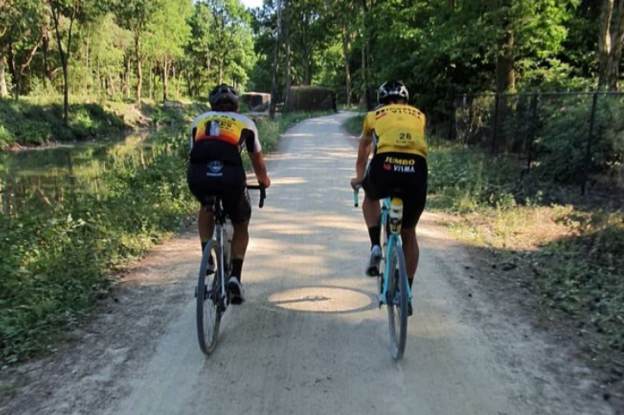 While Van Aert returns to form, but his training buddy Soete faces a challenging season: "Caught in a seemingly endless struggle"