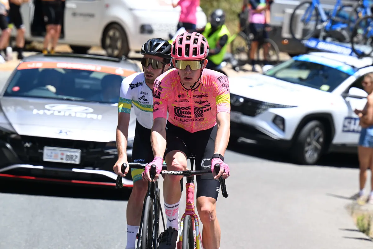 EF Education-EasyPost reist naar Vuelta met 'ploeg die niets te verliezen heeft' en heeft plek voor Nederlander