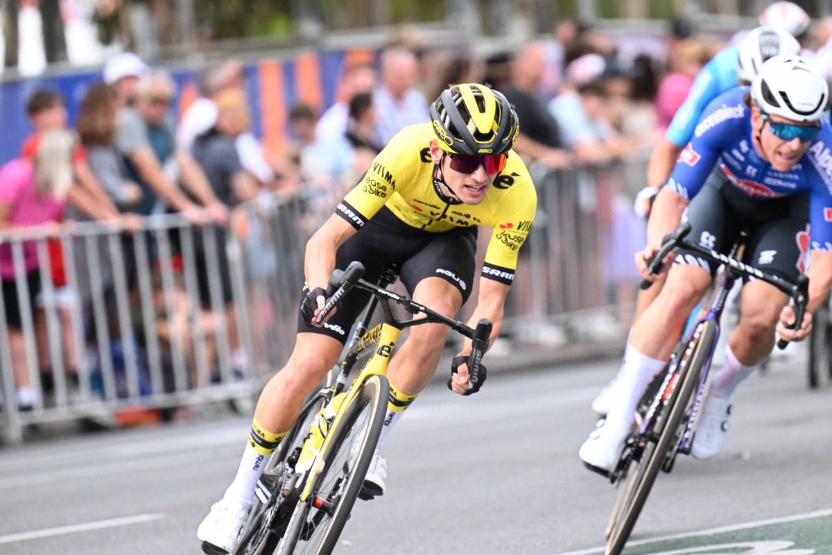 Titelverdediger Vader moet in zijn laatste koers voor Visma | Lease a Bike afstappen na val in Tour of Guangxi