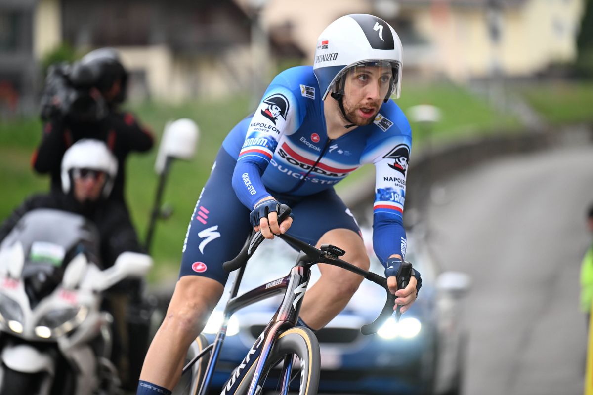 LIVE tijdrit etappe 14 Giro d'Italia 2024 | Eerste outsider al vertrokken, laat de rest maar komen!