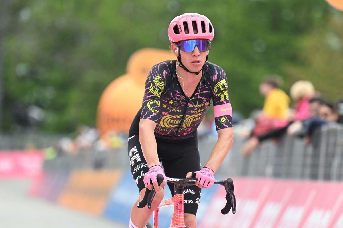 Boetes en tijdstraffen Giro d'Italia 2024 | Mortirolo-etappe was één groot prentenfestijn!