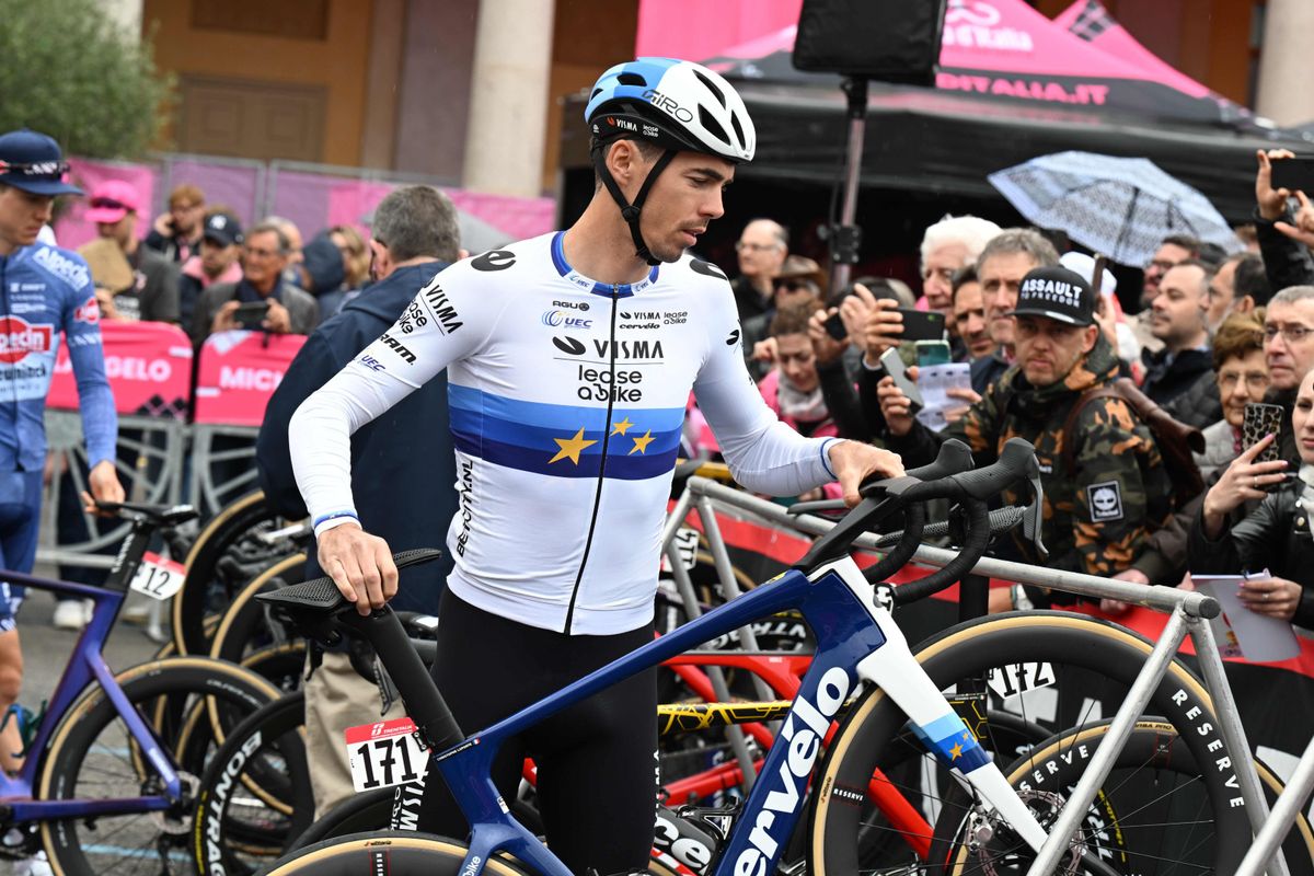 Boetes en tijdstraffen Giro d'Italia 2024 | UCI legt Laporte en Van Lerberghe stevige straffen op