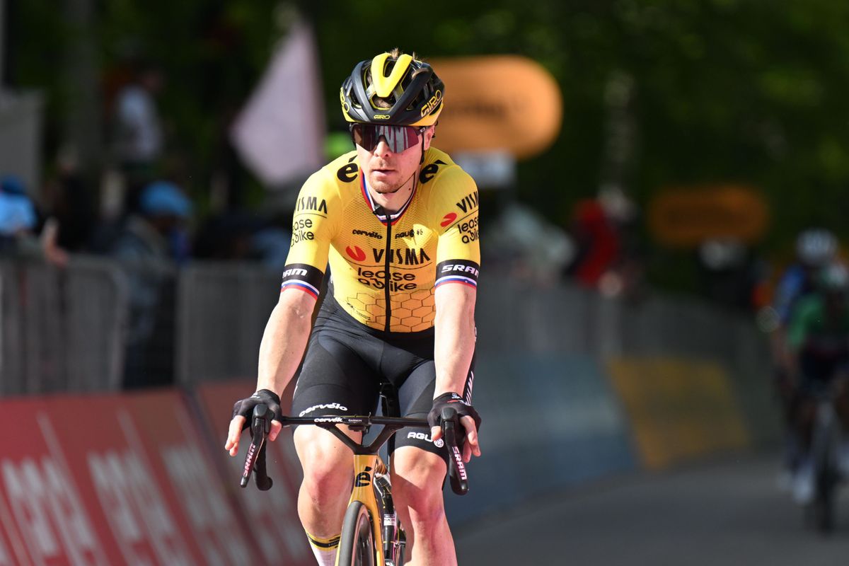 LIVE etappe 10 Giro d'Italia | Tratnik neemt vlucht vooruit, Bardet pakt minuten