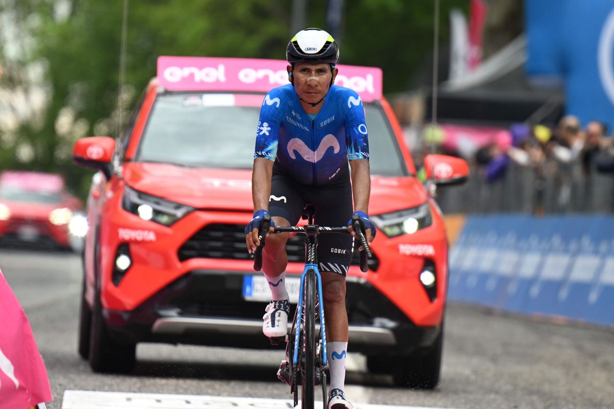 LIVE etappe 15 Giro d'Italia 2024 | Kopgroep van 50 coureurs, peloton op 4 minuten
