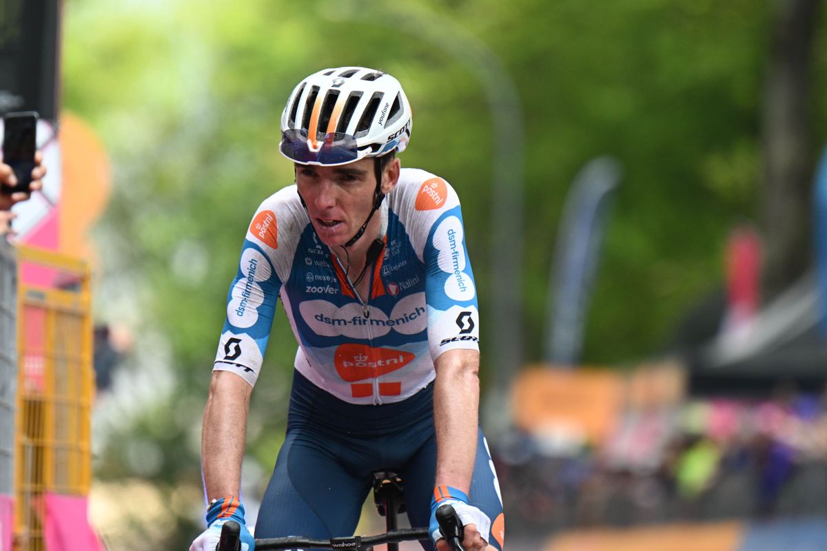 Romain Bardet moet settelen voor tweede plek in Giro: 'Ik had niet mijn beste benen'