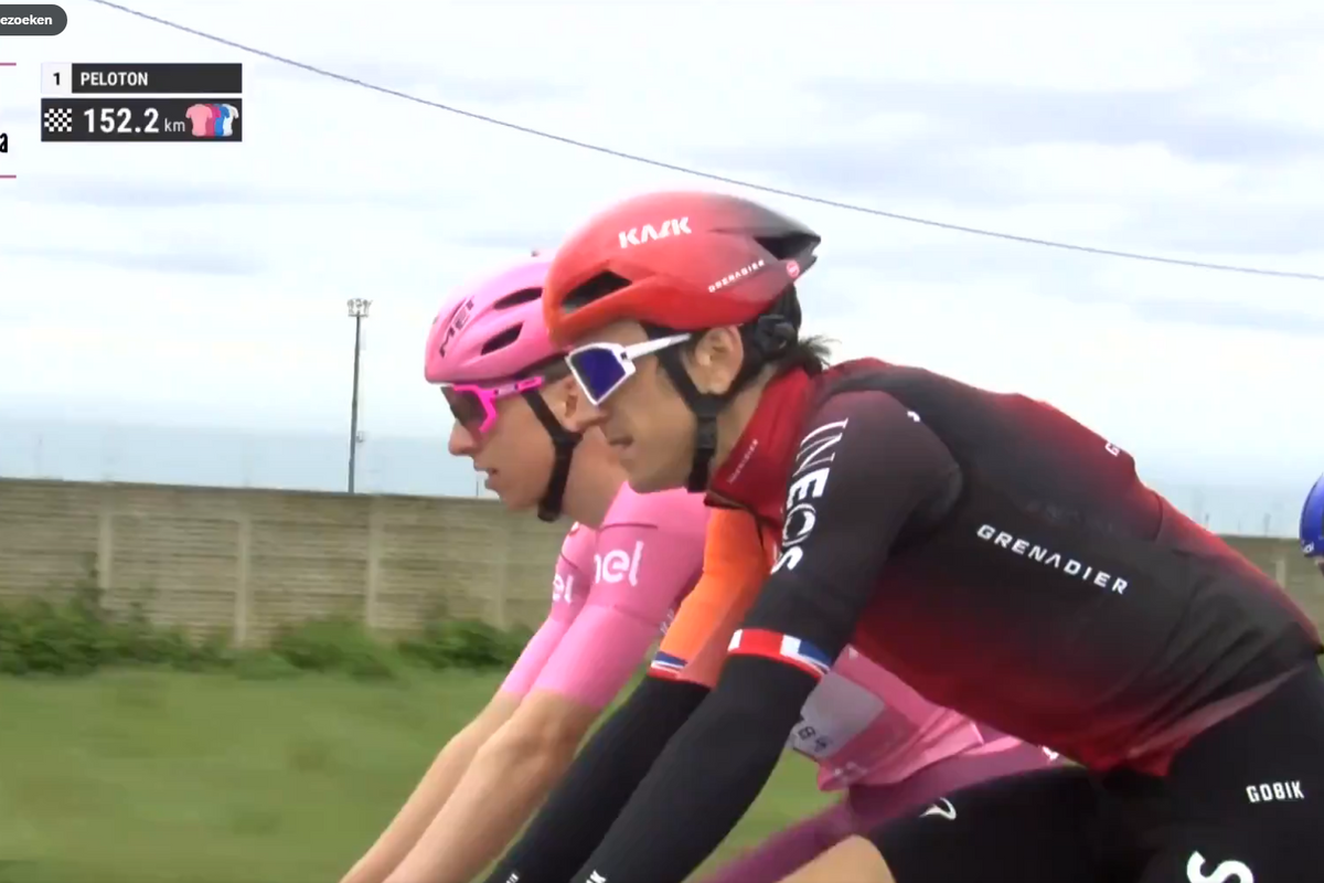 LIVE etappe 3 Giro d'Italia 2024 | Geen enkele renner heeft (voorlopig) zin in een ontsnapping, Pogacar volledig in het roze!