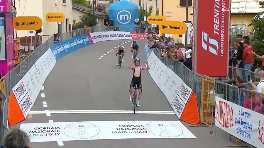 Jarno Widar (alias: de Belgische Pogacar) zet eindzege Giro NextGen met tweede ritzege in de steigers