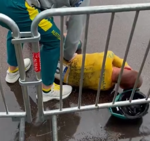 🎥 Crash Plapp in time trial: Badly battered Australian under the knife after heavy fall in rain