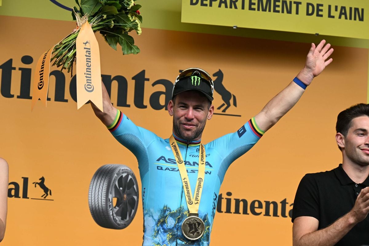 Nasleep van nummer 35: Eddy Merckx feliciteert Cavendish, De Cauwer beschrijft grijs gebied in sprint