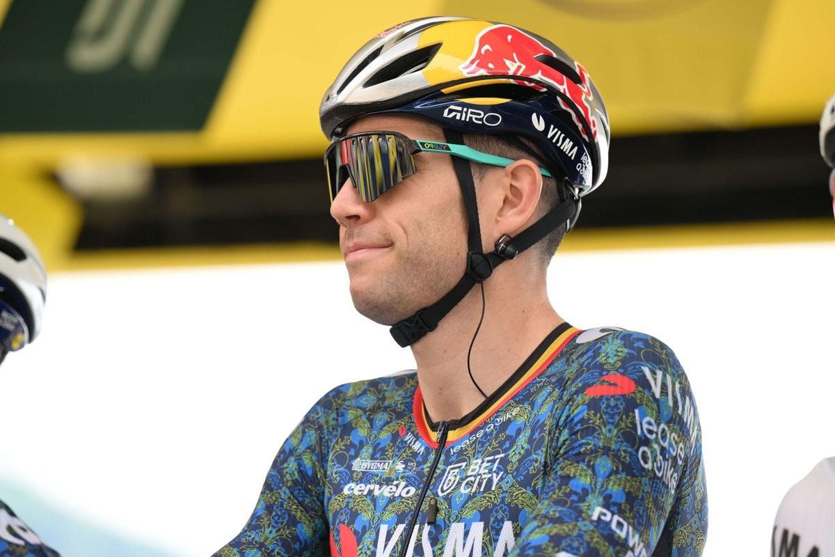Wout van Aert zucht eens diep in Tour de France: 'Mijn benen... twee betonnen blokken'
