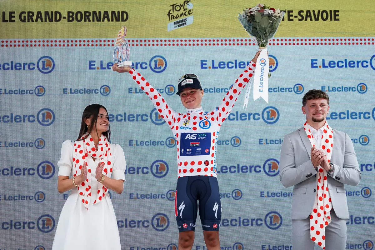 Bollenkoningin Tour de France Femmes wint Belgisch kampioenschap vrouwen, Kopecky kan late uitval niet voorkomen