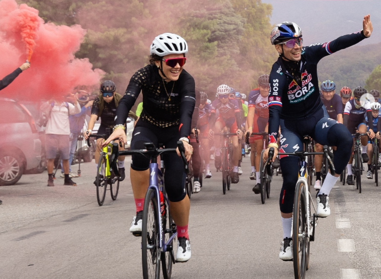 📸 Off-season van start: Pedersen klust aan huis, Evenepoel aan de snack en Roglic werkt aan foundation