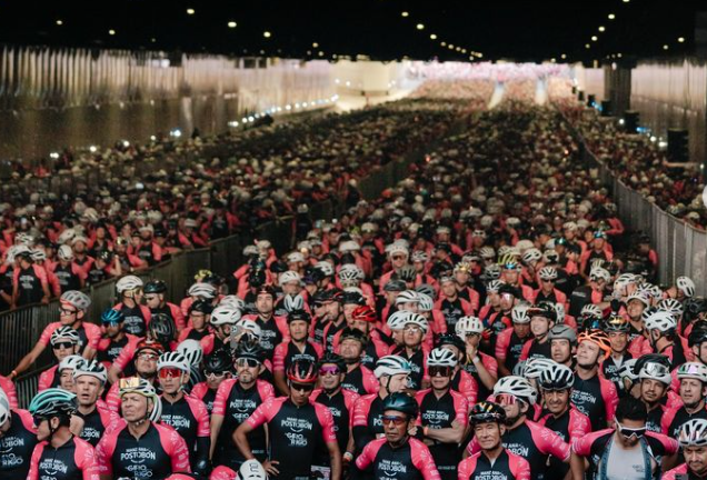 🎥 This is how popular Rigoberto Urán was and still is: Colombian celebrated like a star in farewell ride