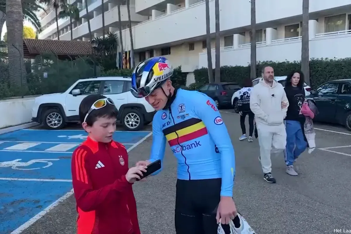 Meanwhile in the peloton | What’s going on, Maxim? No Red Bull kit, Belgian rides training camp in national jersey