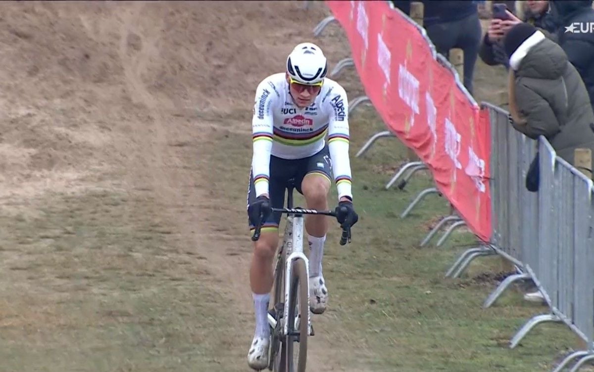 Spectacular victory: Van der Poel wins big after thrilling start in Zonhoven