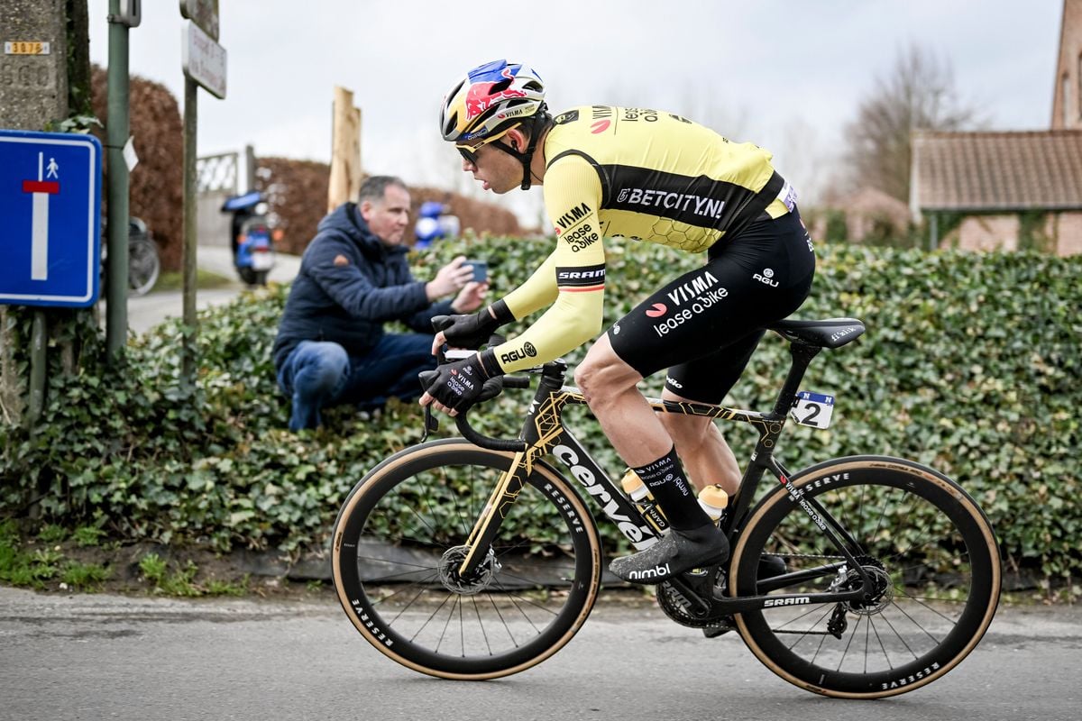 Guess who’s back? Wout van Aert is nervous but realistic: "This is a whole different challenge"