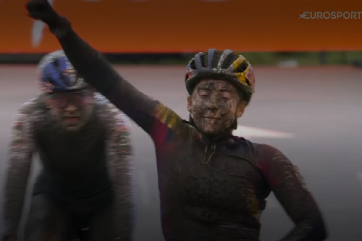 One week before the World Championships, Dutch cyclo-cross dominance in women’s races is disrupted by exceptionally strong Vas