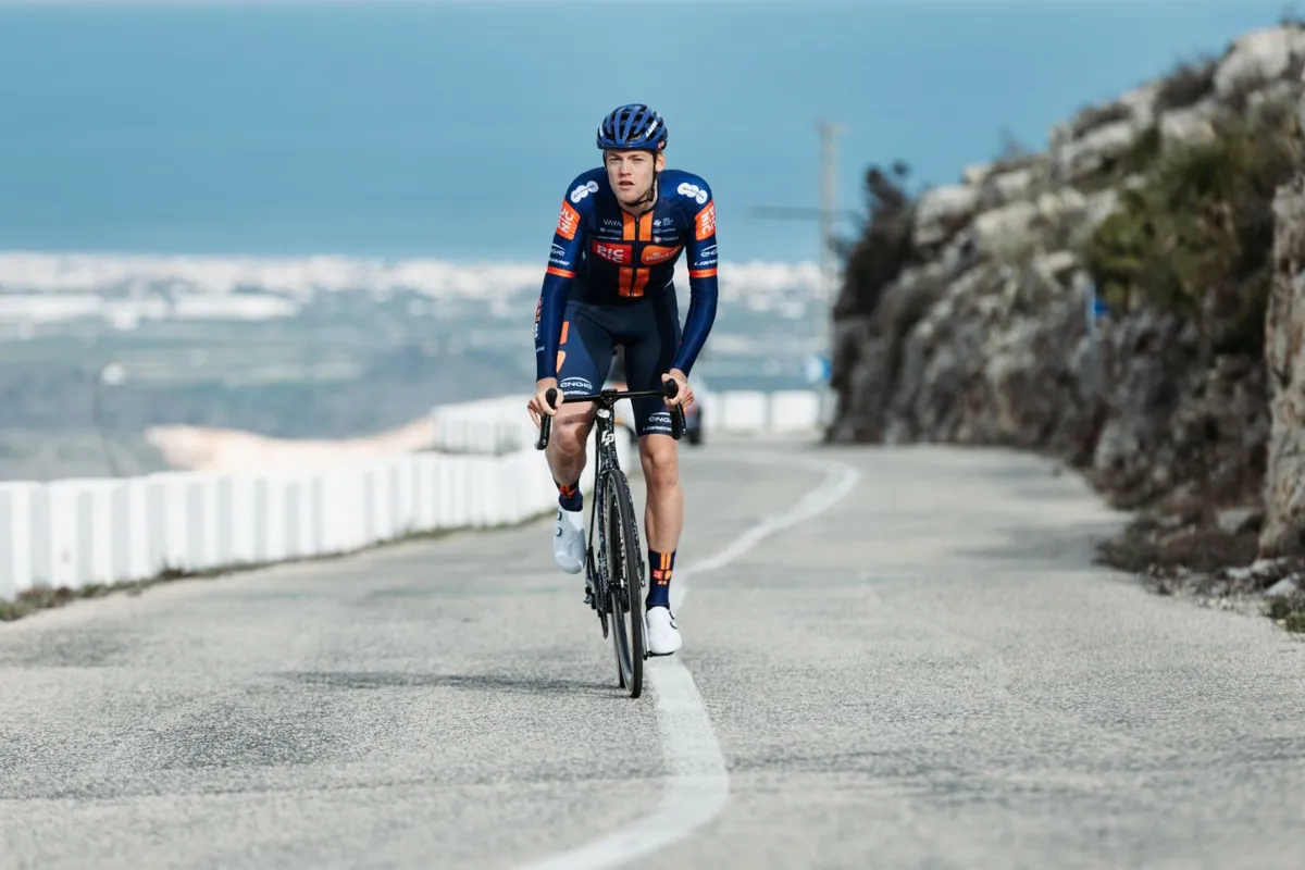 LIVE etappe 5 Critérium du Dauphiné 2025 | Nederlander met vier thuisrijders op avontuur