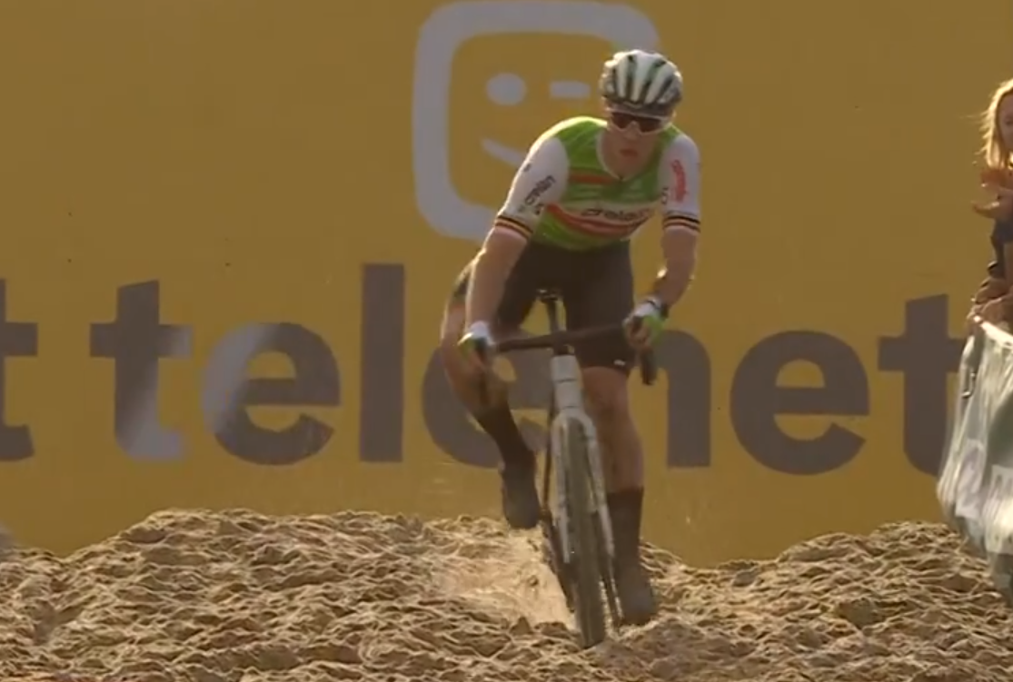 No Van Aert, no Van der Poel: Sweeck seizes his moment in Koksijde