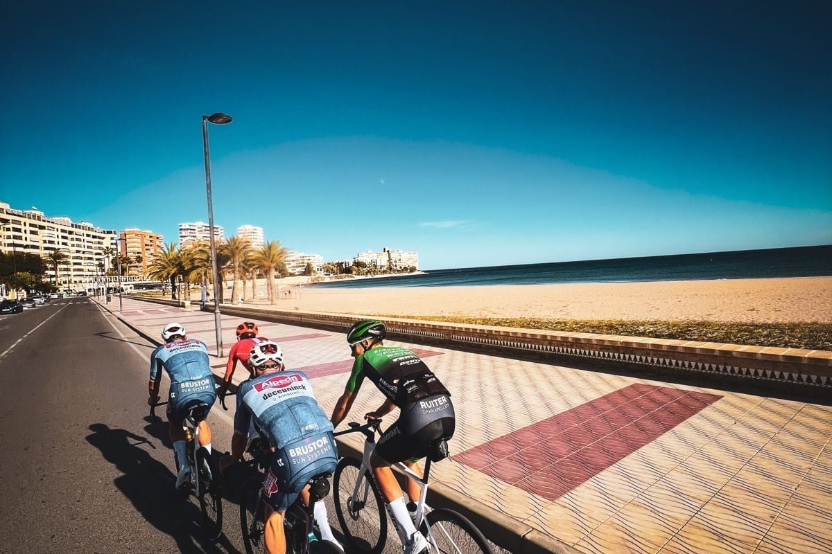 📸 Van der Poel pushes training partners to the limit in Spain with first edition of 'MVDP Classic'