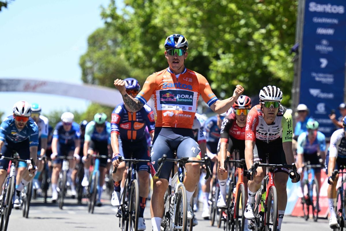 Welsford voltooit hattrick in Tour Down Under, waar we in slotkilometer jammer genoeg ook grote valpartij zien