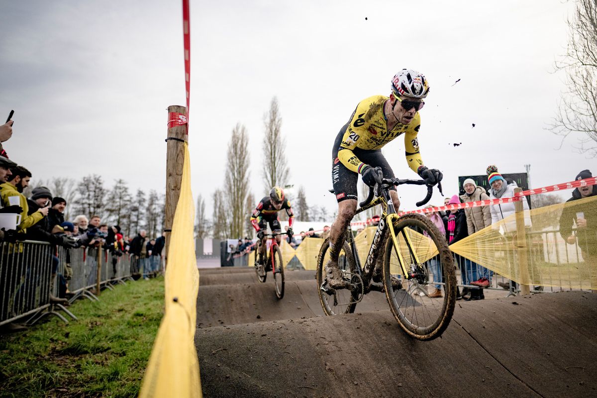 De Vlaeminck ziet in Nys misschien wel grotere uitdager dan Van Aert: 'Kan Mathieu kloppen in de sprint'