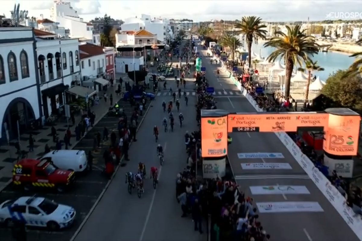 President Portugese wielerbond grijpt in: etappe 1 Algarve geannuleerd na geklungel, Ganna toch níet de winnaar