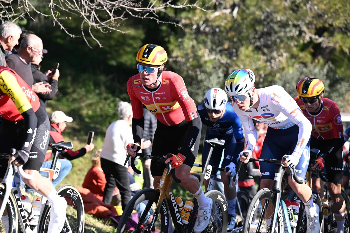 Uno-X verklaart keuze om met 2 sprinters naar Tour te gaan: 'Als media en ploeg gewoon worden dat we hem niet constant gaan zien'