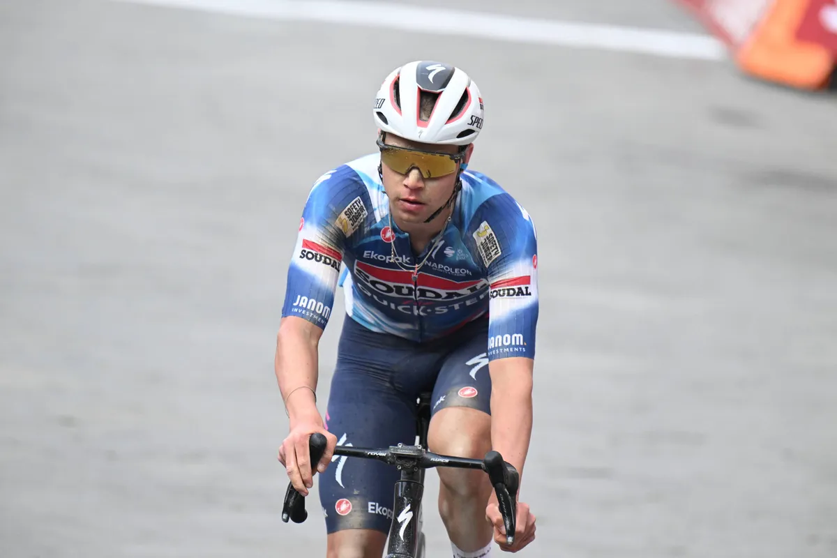 LIVE etappe 1 Vuelta a Espana 2025 | Eerste kopgroep Vuelta een feit, met daarbij twee Nederlanders
