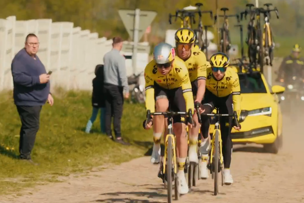Getest door Sporza en lovende teksten Zonneveld: 'Dit systeem zou Visma zomaar zege Parijs-Roubaix kunnen opleveren'