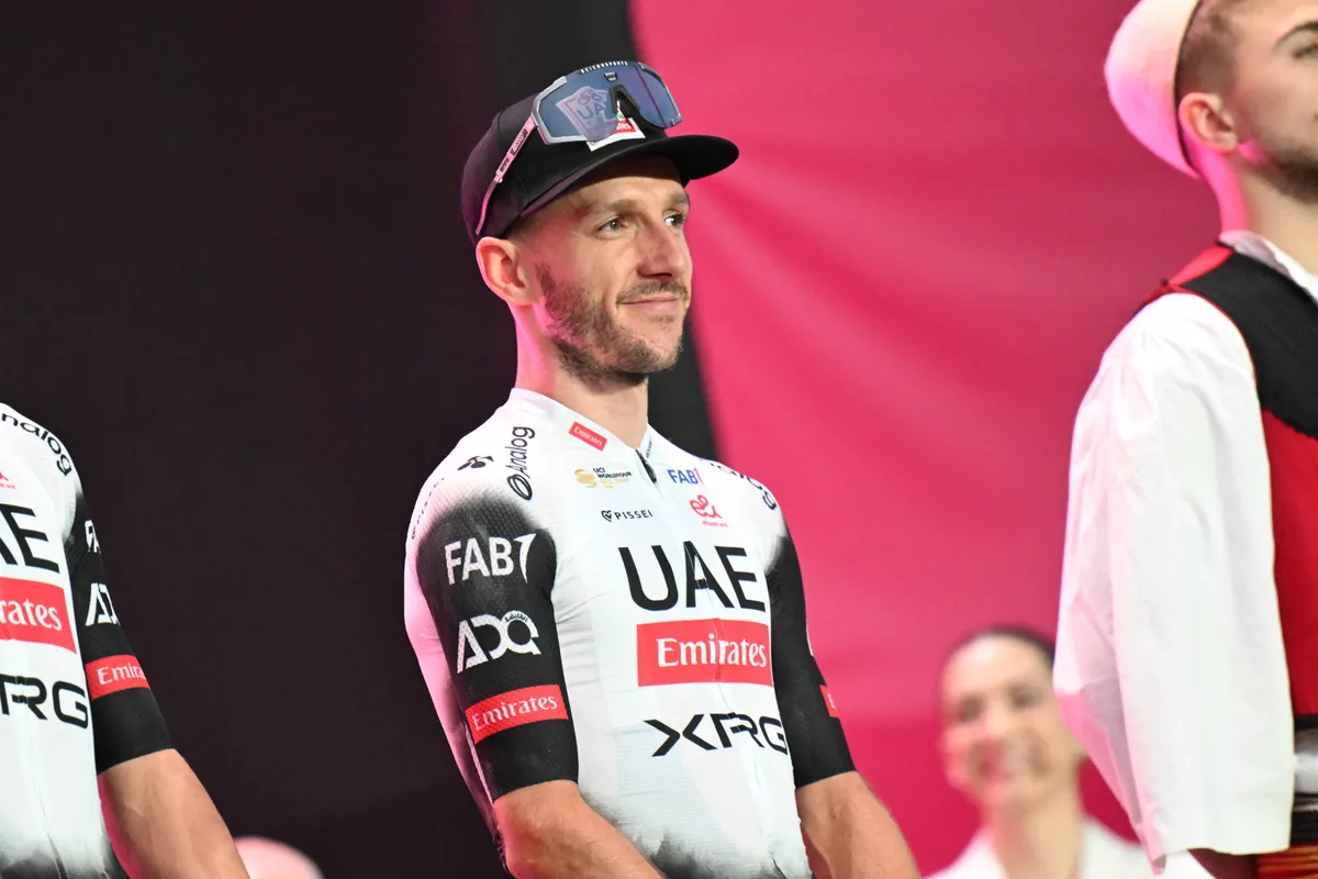 Contractverlengingen voor luxeknechten Pogacar, Van der Poel en Evenepoel, Intermarché-kopstuk en Cofidis-kaaskop