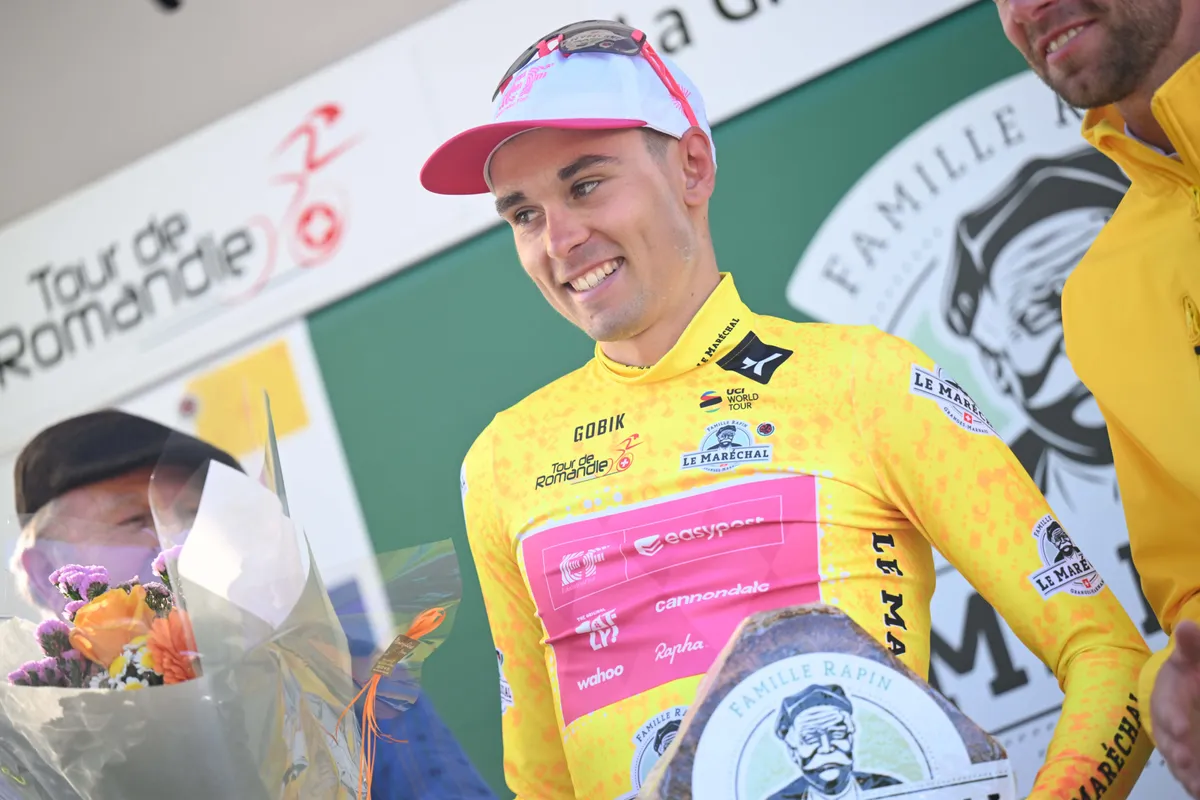 LIVE etappe 4 Ronde van Romandie | Leider Baudin gelost: wie neemt de gele trui over?