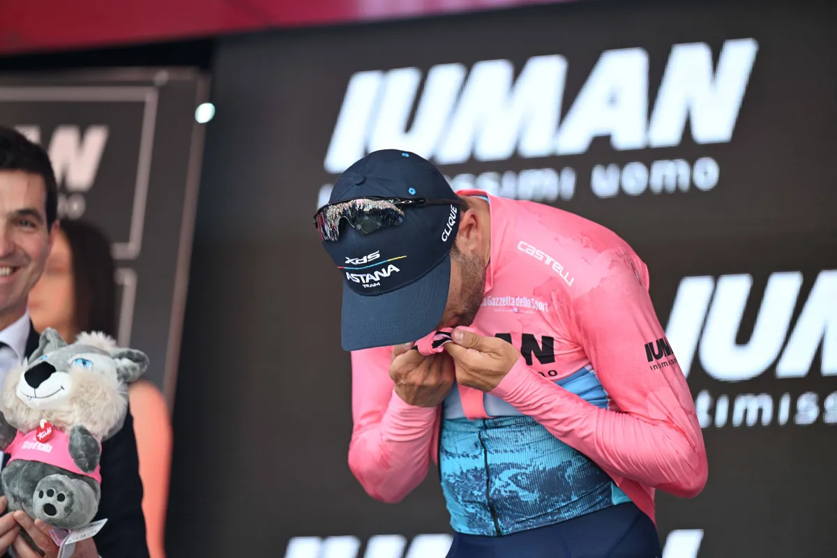 Seasoned pro or not, Ulissi moved to tears by pink jersey: "I’ve had a beautiful career"