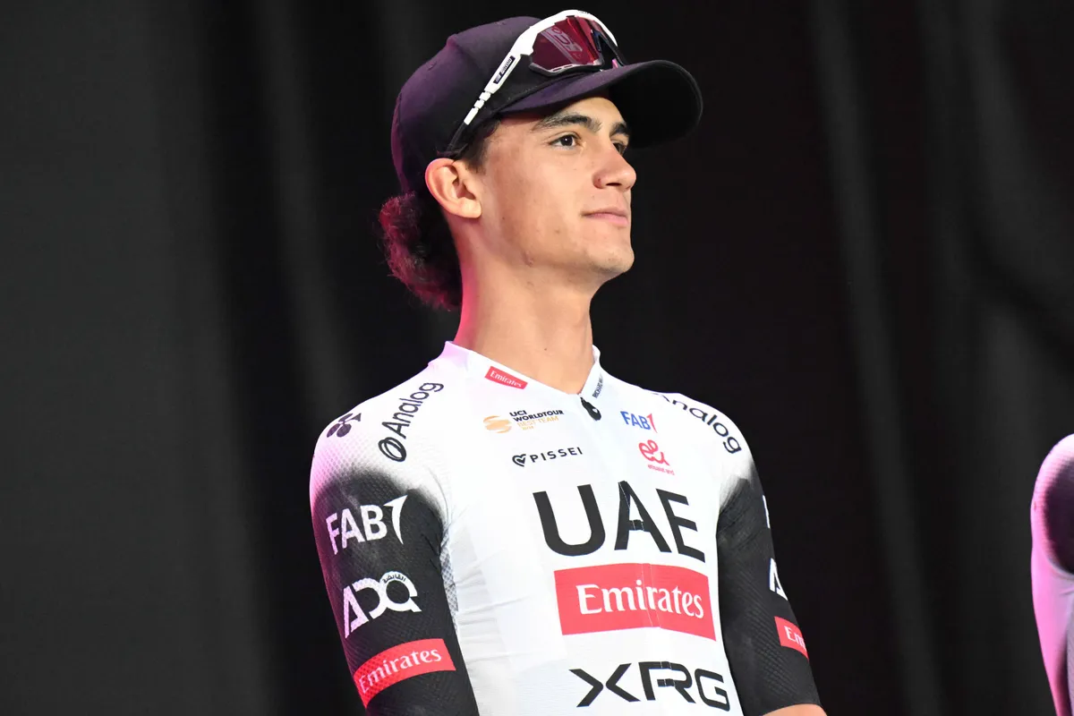 Del Toro off to a brilliant start, but UAE sticks with two leaders: "Climbing performance Yates good sign"