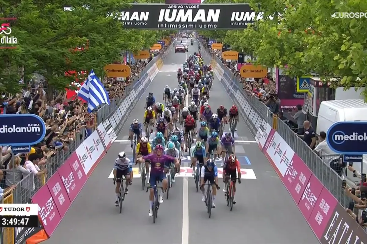 With Van Aert dropped, Mads Pedersen wins another stage and takes pink jersey after thrilling sprint against Corbin Strong