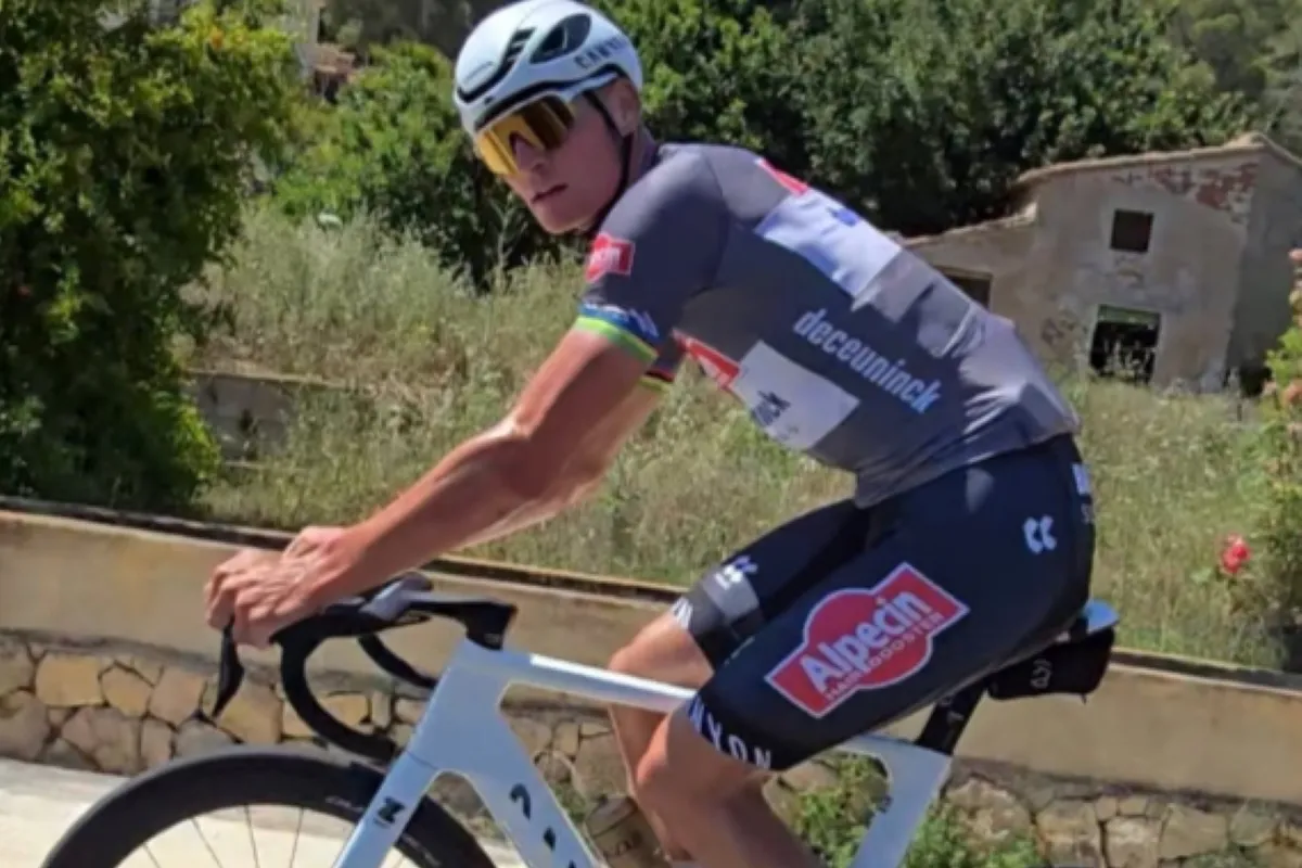 📸 Herstel verloopt spoedig: Van der Poel traint alweer in de buitenlucht, zonder brace aan gekwetste pols