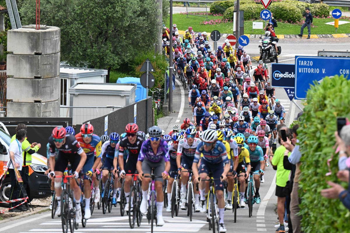 Wielertransfers 2025/2026 | Na een ruime maand staat het er zo voor op de WorldTour-markt
