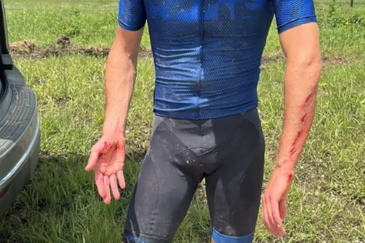 📸 Ouch! Tom Dumoulin sees reconnaissance for Unbound end in painful way