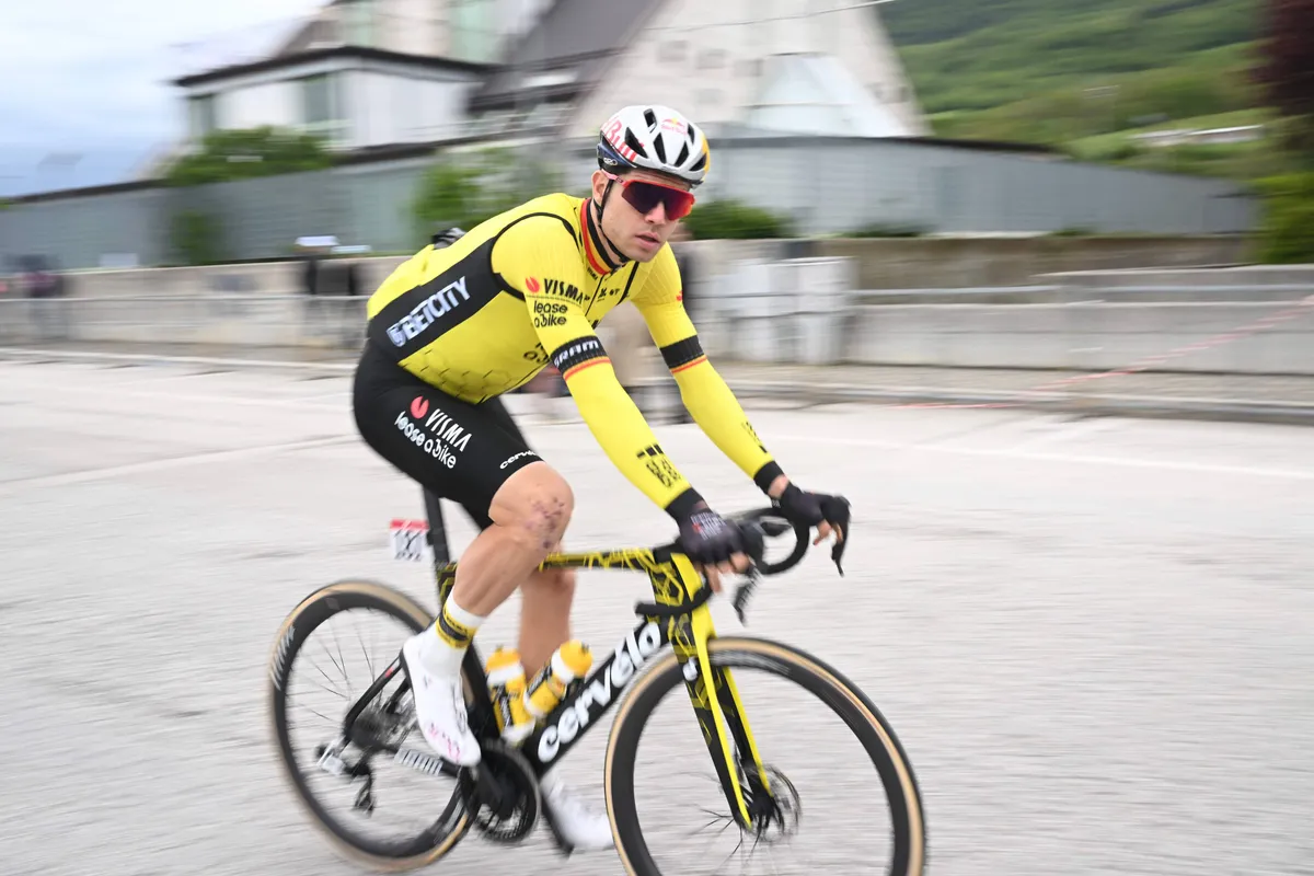 LIVE etappe 8 Giro d'Italia 2025 | Wout van Aert wil het proberen, wat zeggen andere mogelijke kanshebbers op dagsucces?