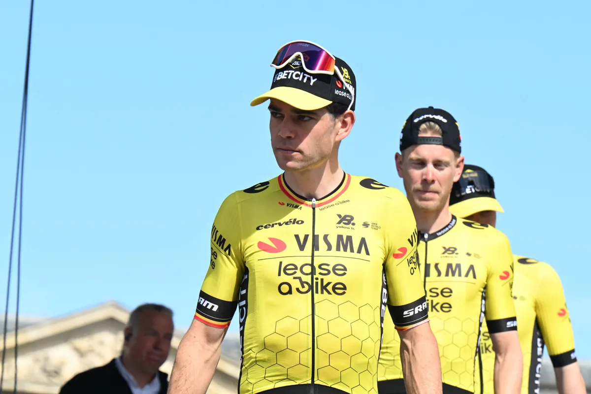 Wout van Aert shares a glimpse behind curtains into his Giro prep, and his friend Nathan Van Hooydonck shares expectations for the Visma Belgian