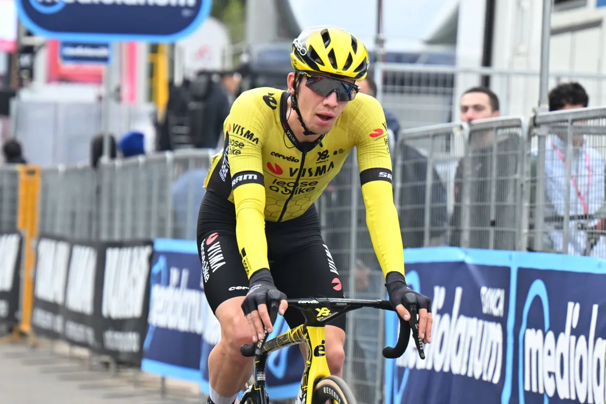 Visma | Lease a Bike just on the wrong side of the coin in tough mountain stage in Switzerland