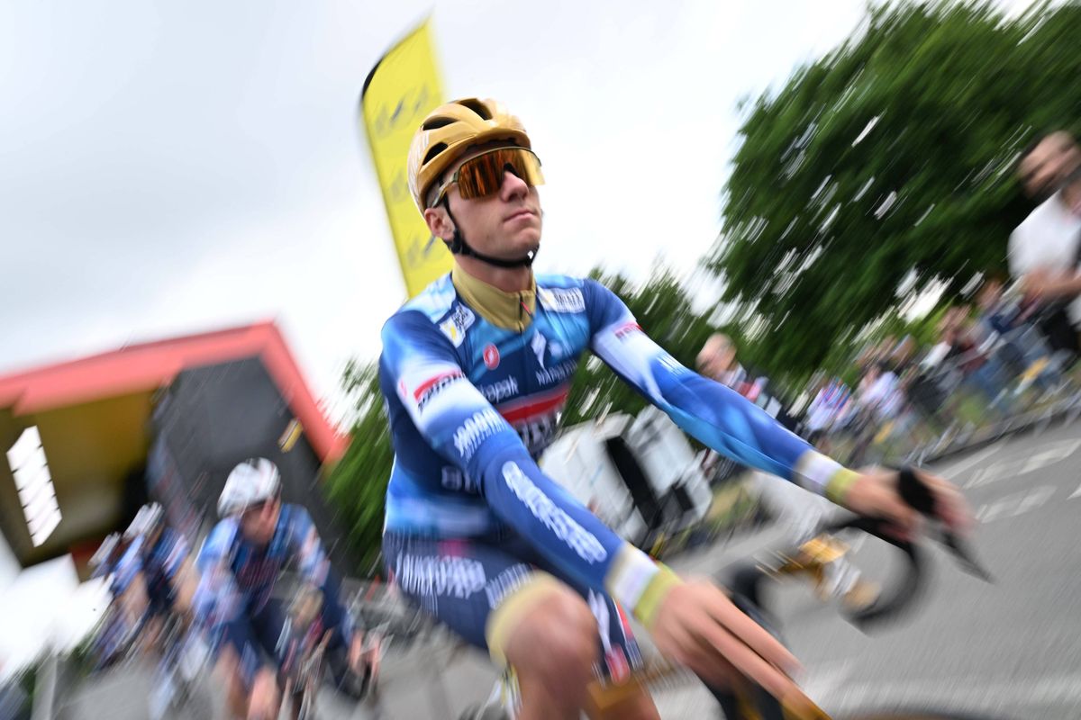 Remco Evenepoel neemt 'veel herinneringen' mee naar start Ronde van Lombardije, tevens zijn afscheidskoers voor Soudal Quick-Step