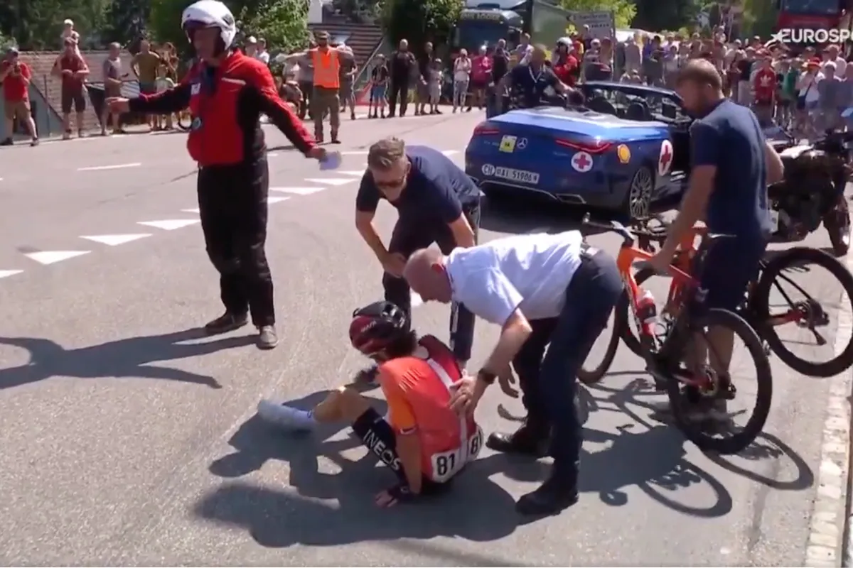 🎥 De laatste Tour van Geraint Thomas in gevaar na lelijke val in Zwitserland? 'Ik heb mijn hele knie en hamstring verdraaid'