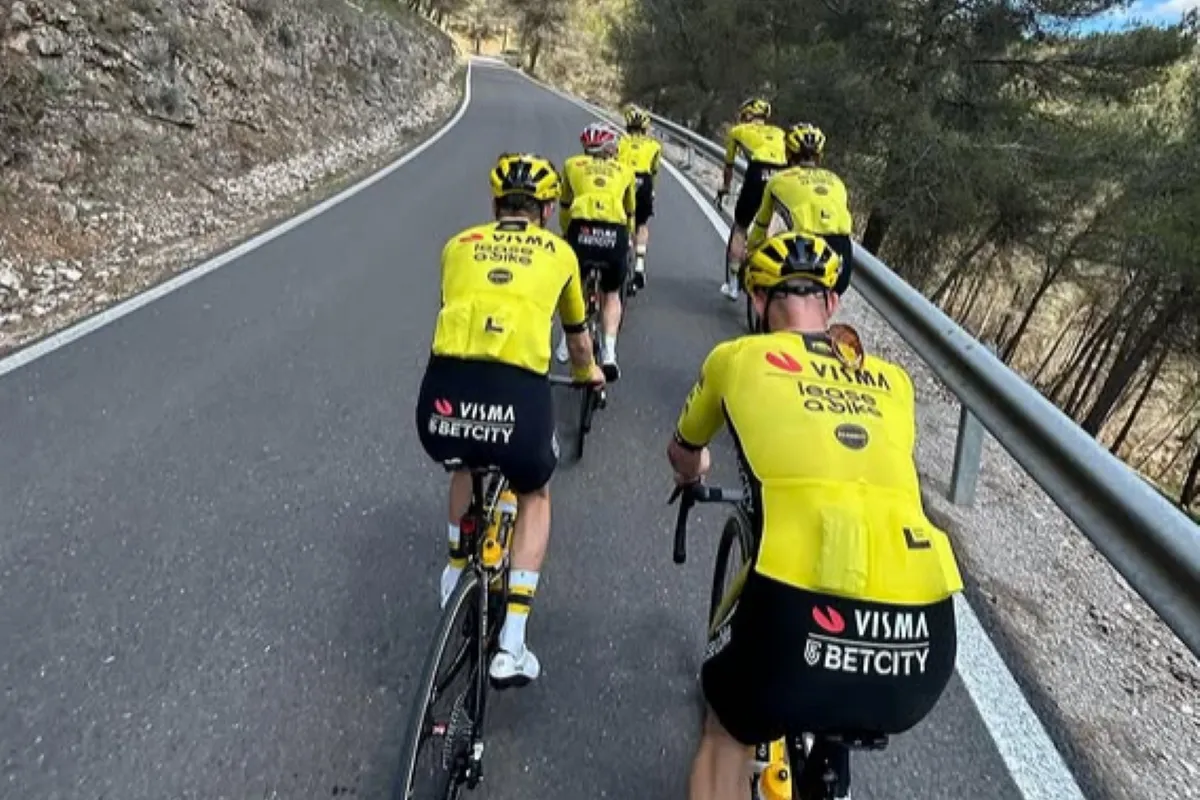 Na jonge Italiaan hevelt Visma | Lease a Bike ook 21-jarige Belg over naar hoofdmacht: 'Bewijs dat we goed werk leveren'