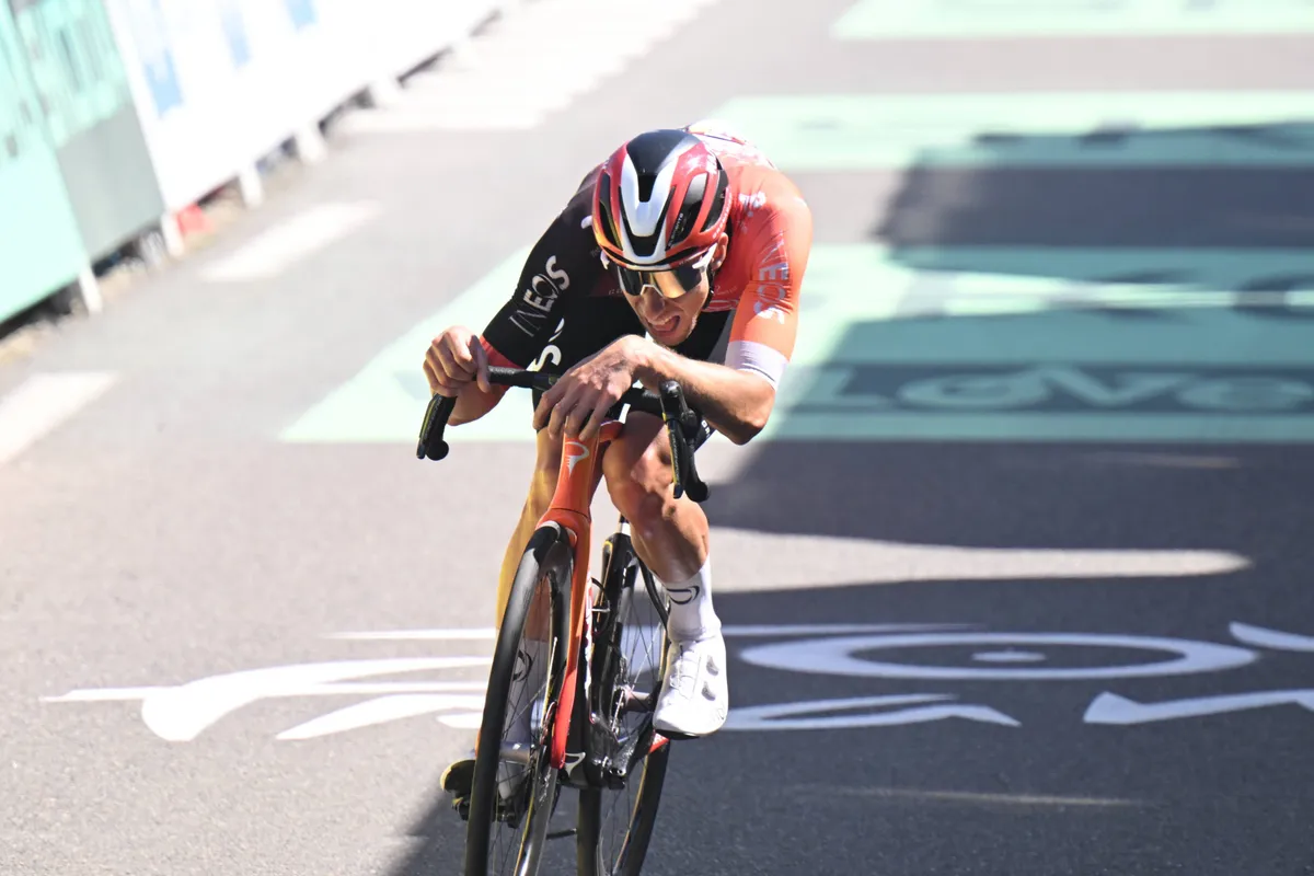 Geen eerste INEOS-zege in de Tour voor Laurance, die naast trots ook kritisch is: 'Mis nog veel om er echt voor te gaan'