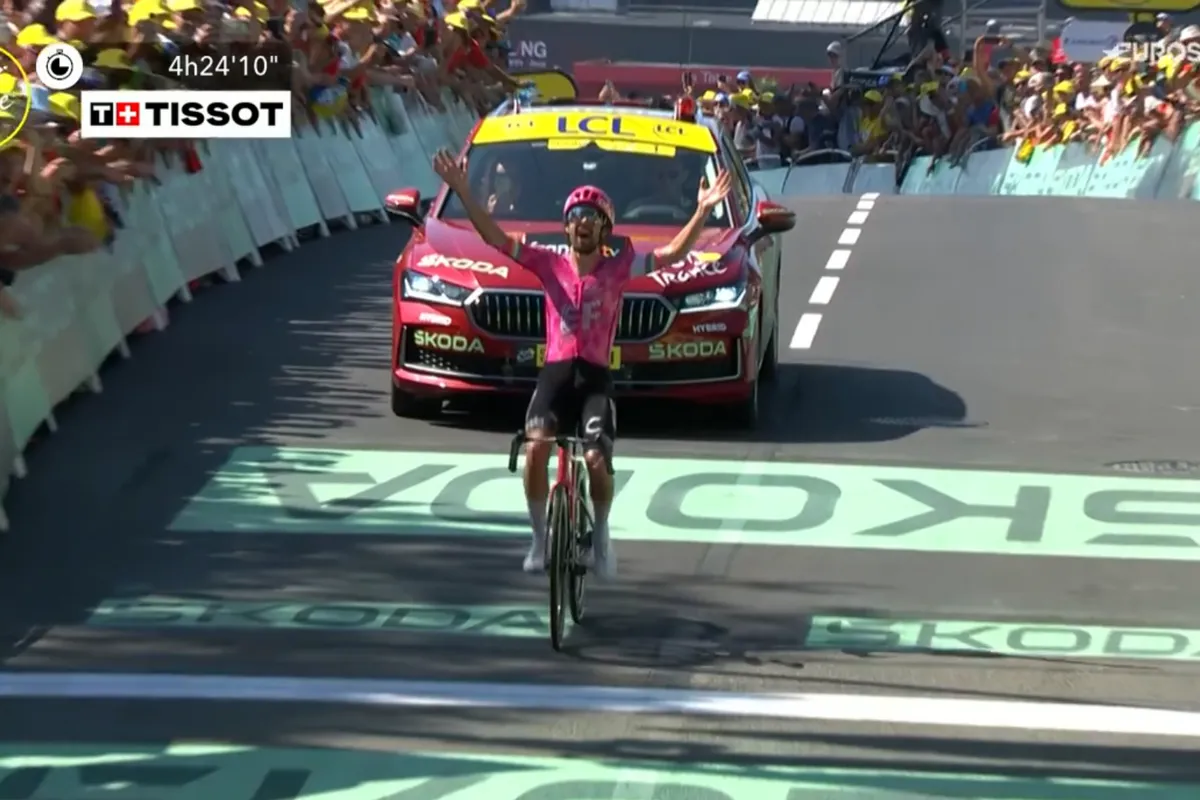 Van der Poel takes yellow jersey by a second after chaotic day in the breakaway; Healy wins stage in typical Healy style
