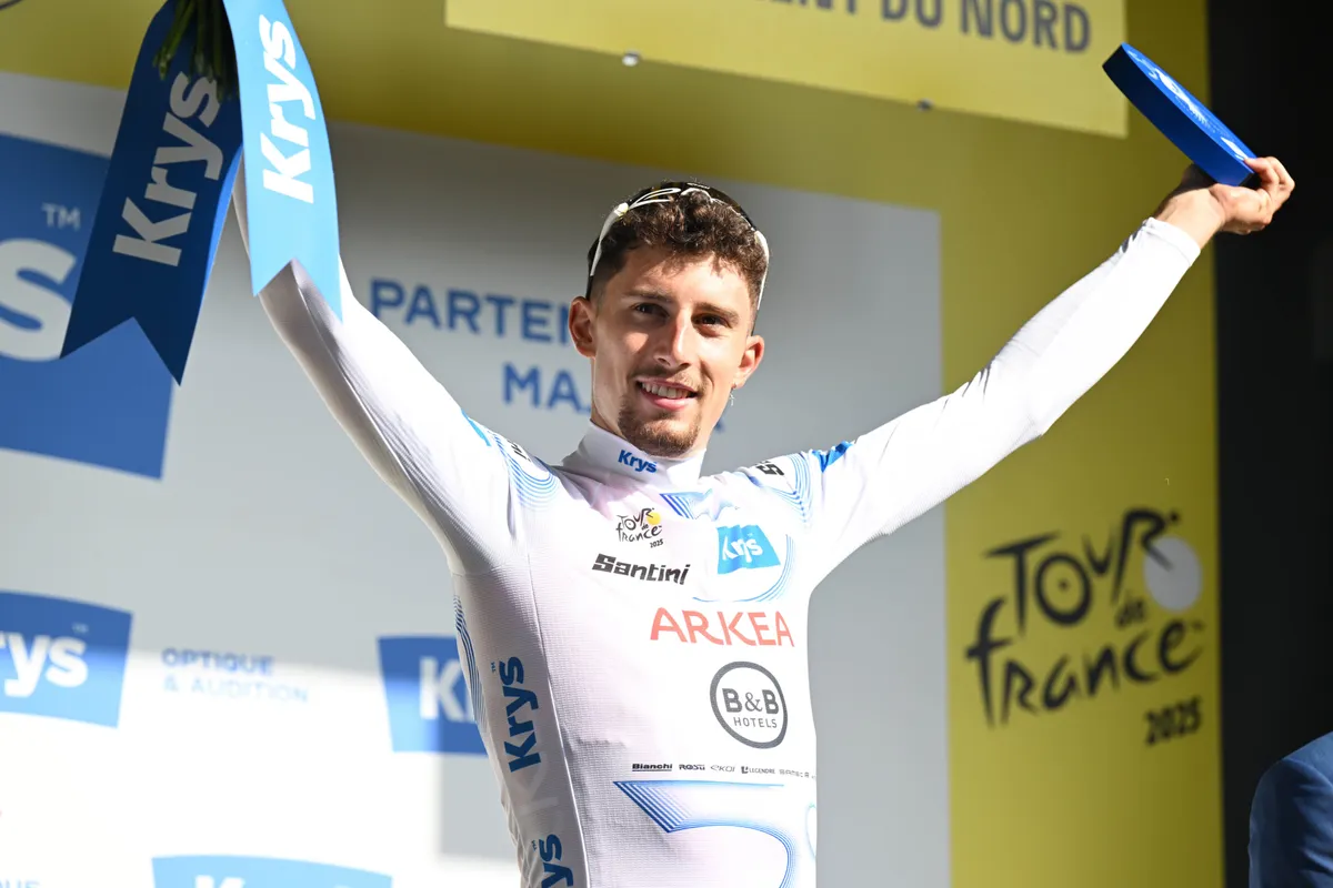 Pogacar leaves door open to giving away yellow jersey, giving France hope: "No GC, and others know that too"